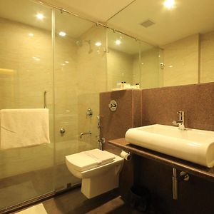 Deluxe Room Airport Transfer
